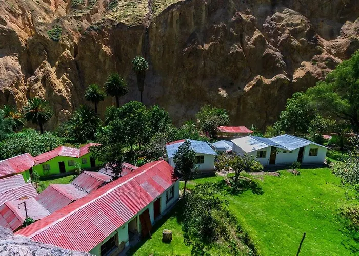 Tropical Lodge