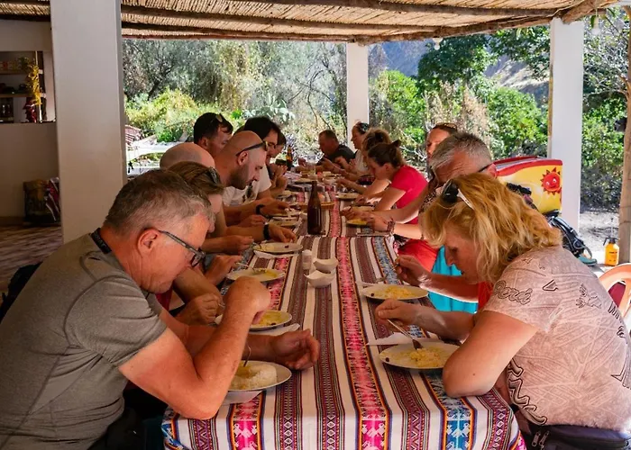 Tropical Lodge
